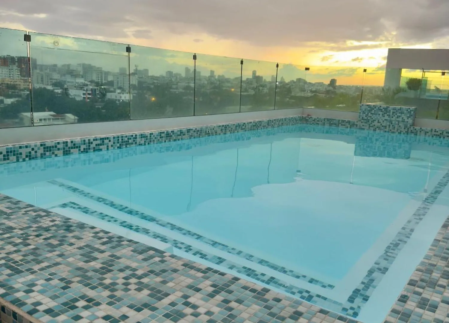 סנטו דומינגו Apartment With Pool Two Minutes From Bluemall